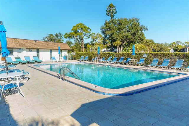 25 QUAILS RUN BOULEVARD 7, Englewood, FL 34223