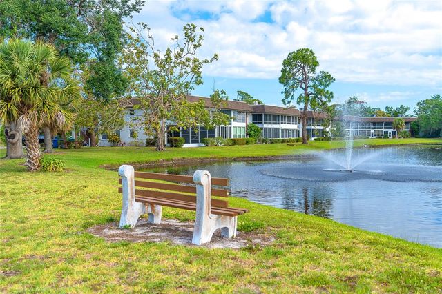 25 QUAILS RUN BOULEVARD 7, Englewood, FL 34223