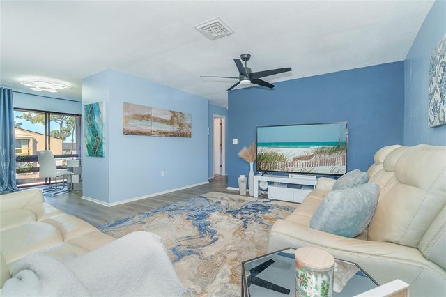 25 QUAILS RUN BOULEVARD 7, Englewood, FL 34223