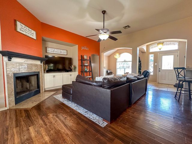 5830 Manchester Lane, San Angelo, TX 76901
