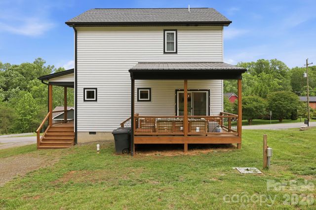 27 Ben Lippen Road, Asheville, NC 28806