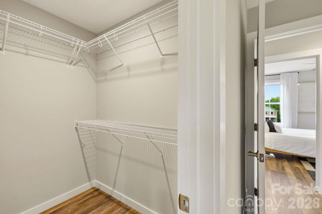 27 Ben Lippen Road, Asheville, NC 28806