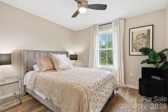 27 Ben Lippen Road, Asheville, NC 28806