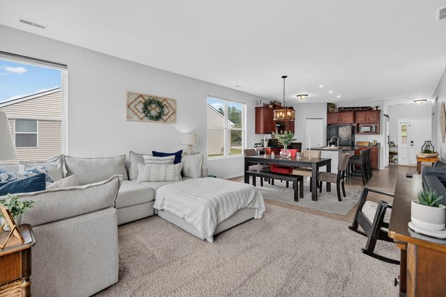 1611 Balboa Drive, Minooka, IL 60447
