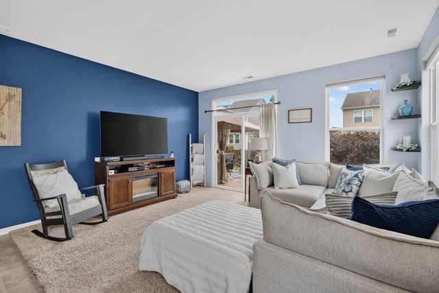 1611 Balboa Drive, Minooka, IL 60447