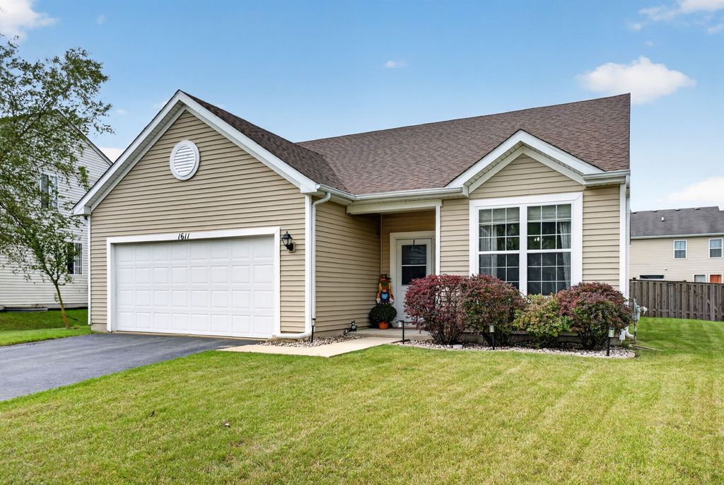 1611 Balboa Drive, Minooka, IL 60447