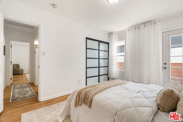 1185 Hauser Boulevard, Los Angeles, CA 90019