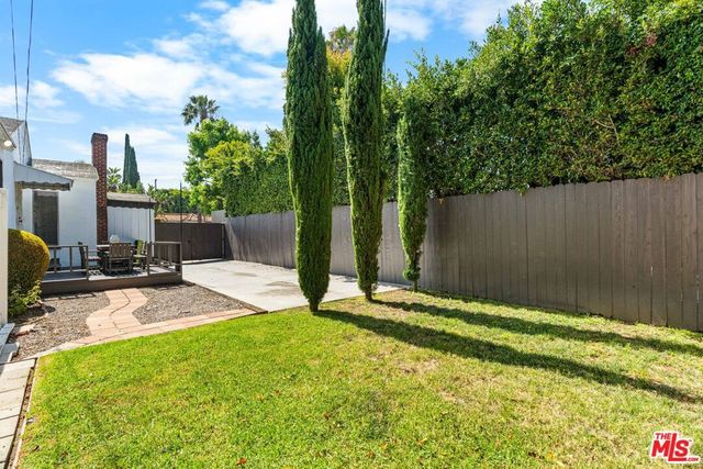 1185 Hauser Boulevard, Los Angeles, CA 90019