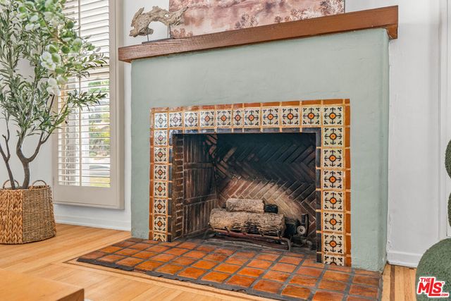 1185 Hauser Boulevard, Los Angeles, CA 90019
