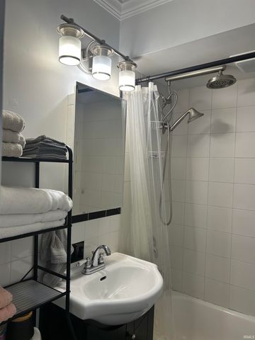 415 E Patterson Street, Lakeville, IN 46536