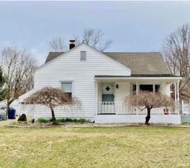 415 E Patterson Street, Lakeville, IN 46536