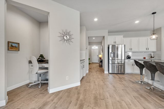 15829 Farringdon Street, Fort Worth, TX 76247