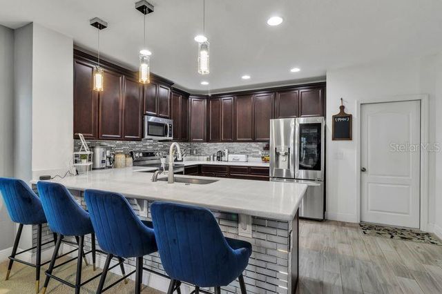 187 HYDRA WAY, Groveland, FL 34736