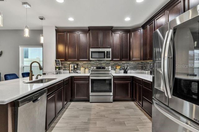 187 HYDRA WAY, Groveland, FL 34736