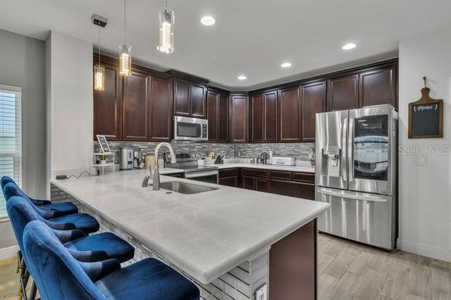 187 HYDRA WAY, Groveland, FL 34736