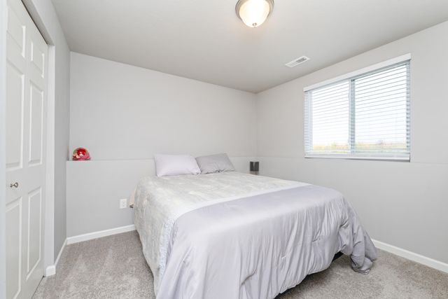 1710 Burr Pond Lane, Vicksburg, MI 49097