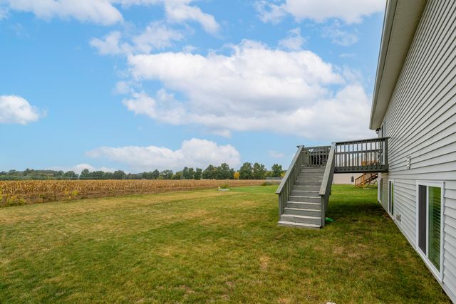 1710 Burr Pond Lane, Vicksburg, MI 49097