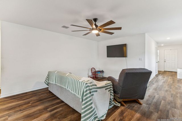 12016 moo cow, San Antonio, TX 78254