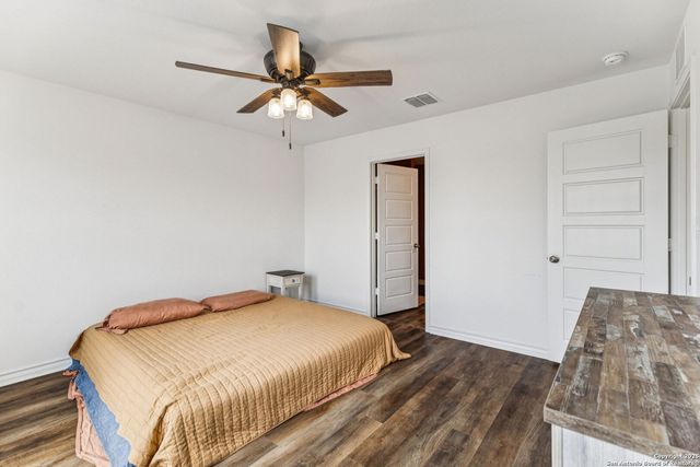 12016 moo cow, San Antonio, TX 78254