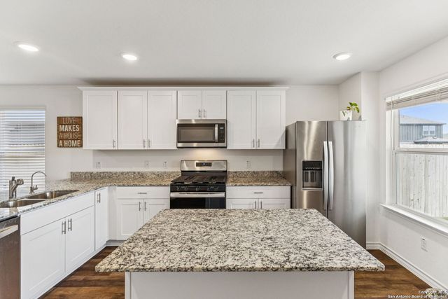 12016 moo cow, San Antonio, TX 78254