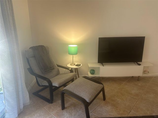 251 S Cypress Rd 127, Pompano Beach, FL 33060