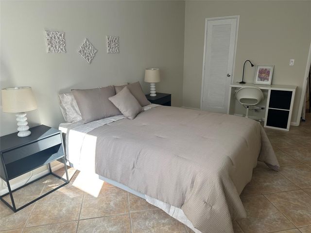 251 S Cypress Rd 127, Pompano Beach, FL 33060