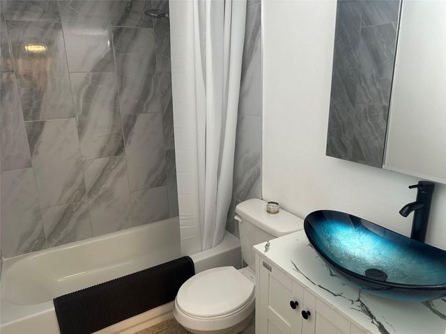 251 S Cypress Rd 127, Pompano Beach, FL 33060