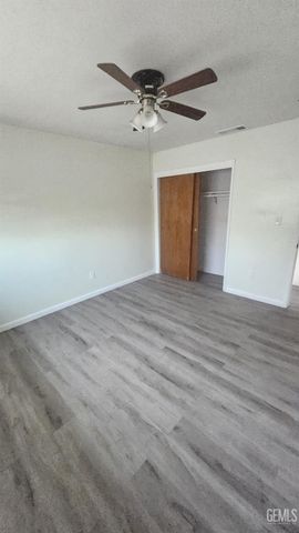 220 E 9th Street, Bakersfield, CA 93307
