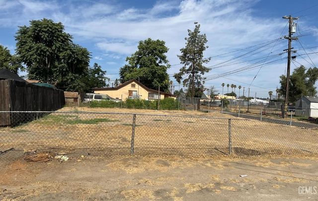 220 E 9th Street, Bakersfield, CA 93307