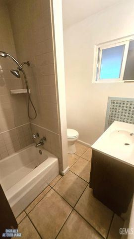 220 E 9th Street, Bakersfield, CA 93307