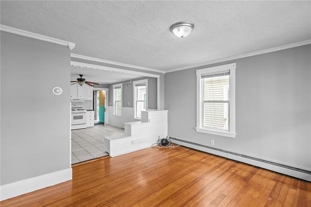 289 Mowry Street, Woonsocket, RI 02895
