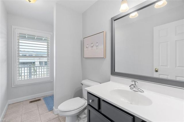 3252 Sandpiper RD, Virginia Beach, VA 23456