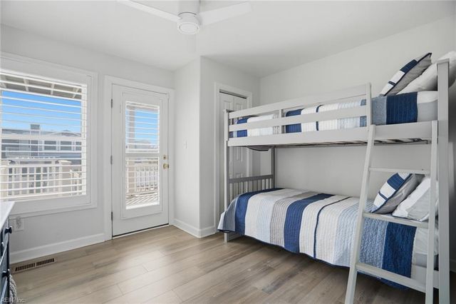 3252 Sandpiper RD, Virginia Beach, VA 23456