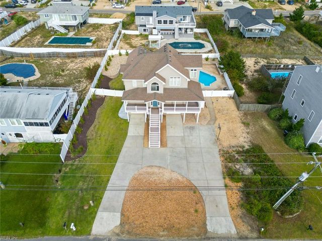 3252 Sandpiper RD, Virginia Beach, VA 23456