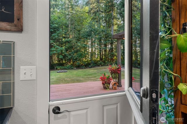 21337 Eagle Sky Place, Poulsbo, WA 98370