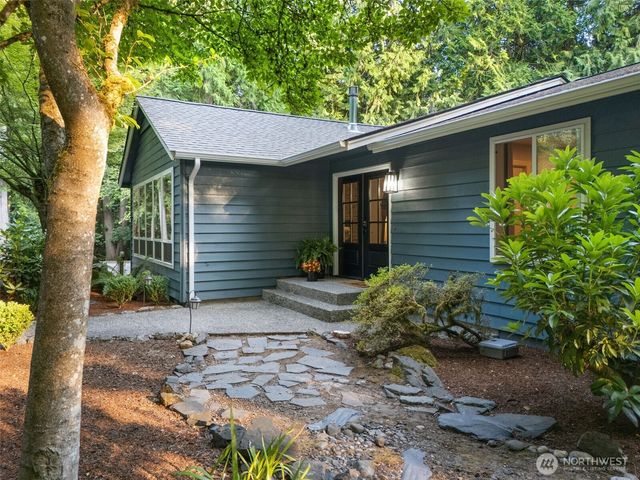 21337 Eagle Sky Place, Poulsbo, WA 98370