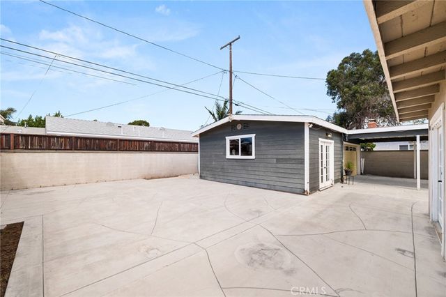 2335 Carfax, Long Beach, CA 90815