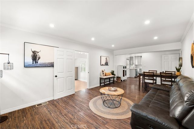 2335 Carfax, Long Beach, CA 90815