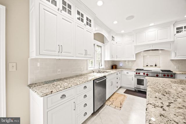 5541 E NITHSDALE DR, Salisbury, MD 21801