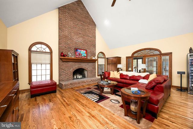 5541 E NITHSDALE DR, Salisbury, MD 21801