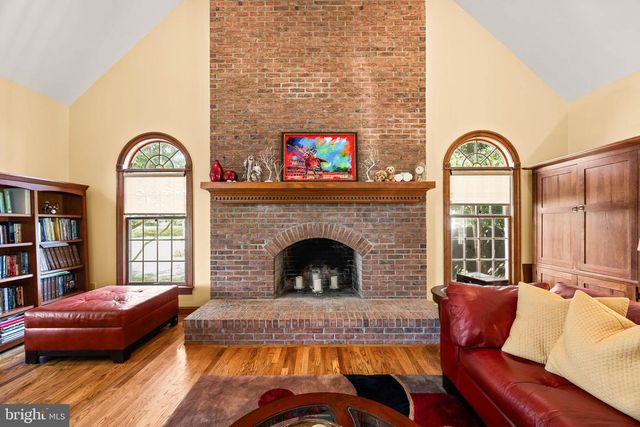 5541 E NITHSDALE DR, Salisbury, MD 21801