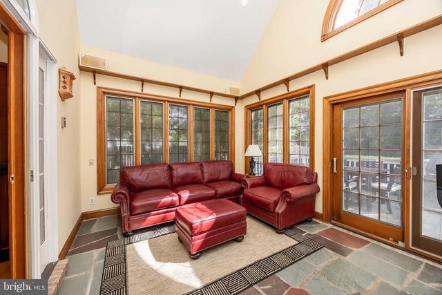 5541 E NITHSDALE DR, Salisbury, MD 21801