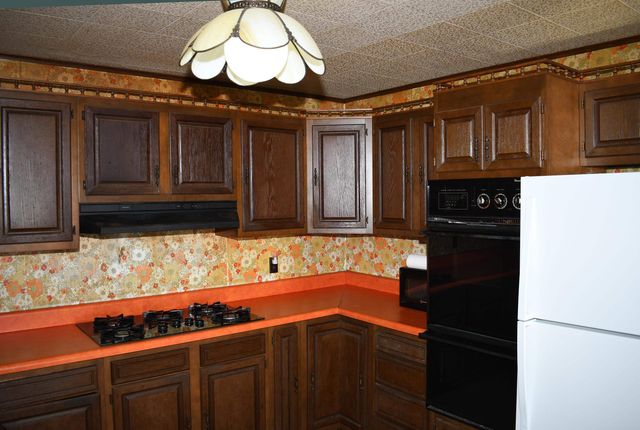 1197 S Bay Drive, Tawas City, MI 48763