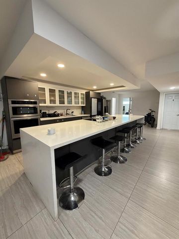 17390 NE 22nd Avenue, North Miami Beach, FL 33160