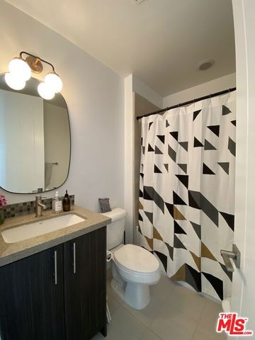 2753 Waverly Drive 801, Los Angeles, CA 90039