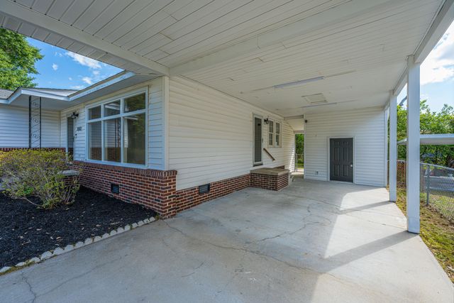 2712 Clarkin Avenue, North Charleston, SC 29405