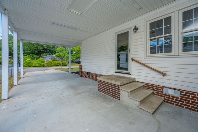 2712 Clarkin Avenue, North Charleston, SC 29405