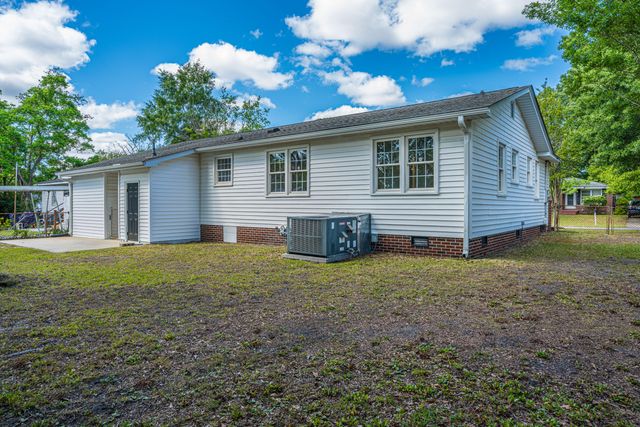 2712 Clarkin Avenue, North Charleston, SC 29405