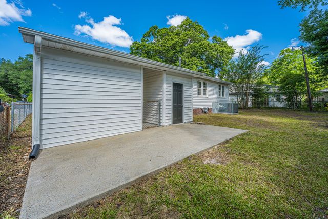 2712 Clarkin Avenue, North Charleston, SC 29405