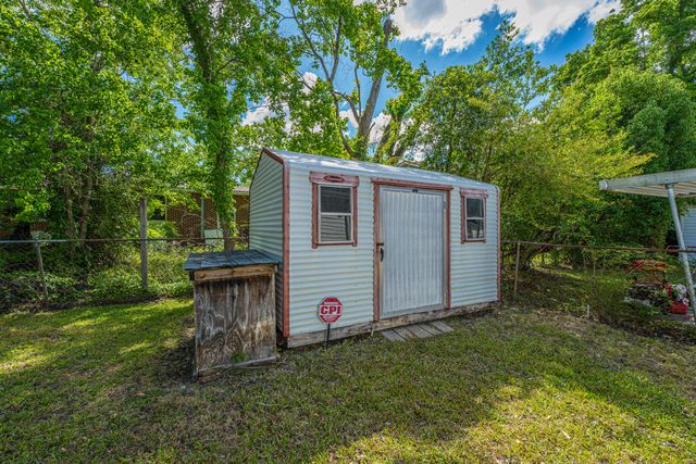 2712 Clarkin Avenue, North Charleston, SC 29405